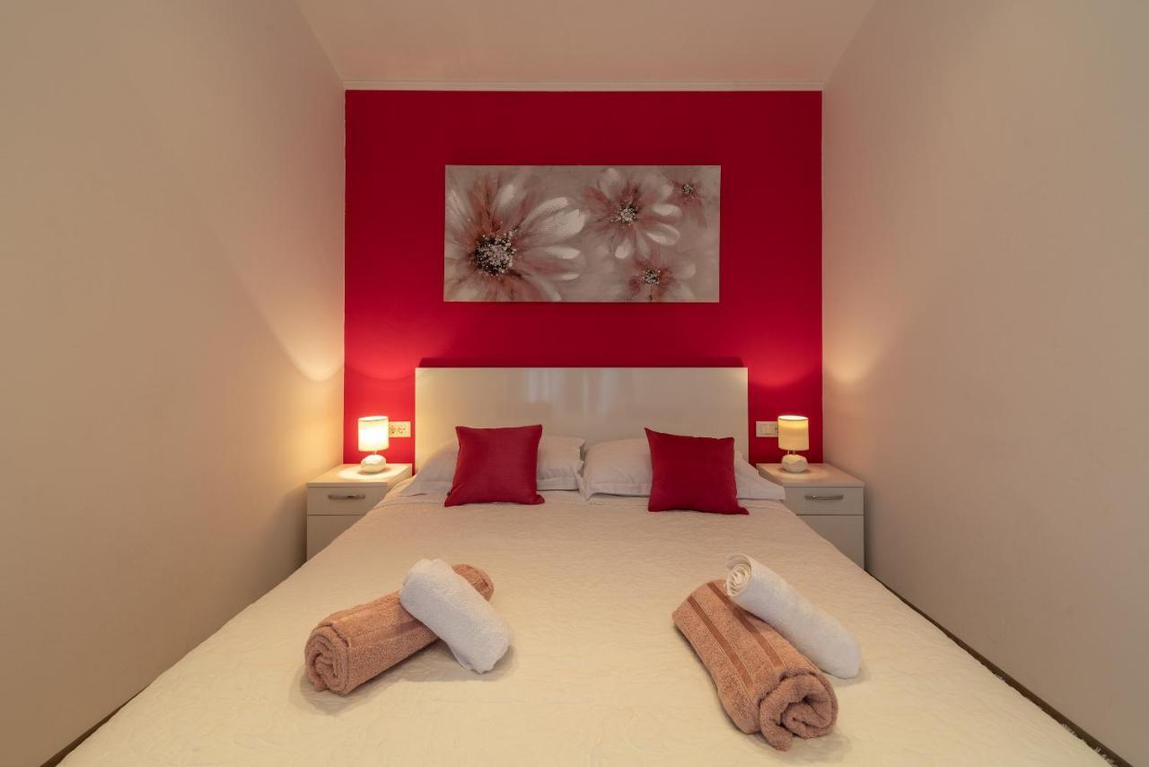 Apartment Roko Trogir Luaran gambar